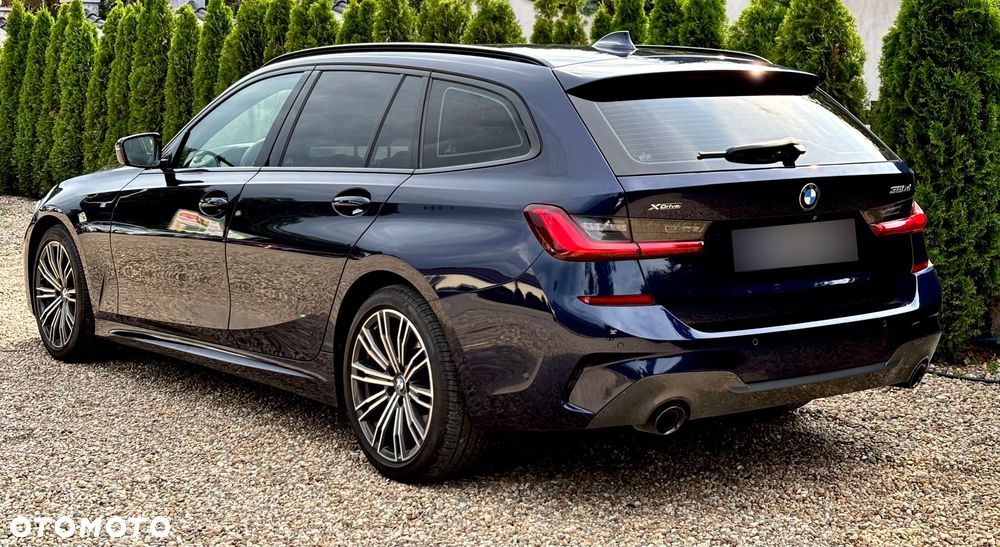 BMW Seria 3 320d xDrive Edition M Sport Shadow - 5