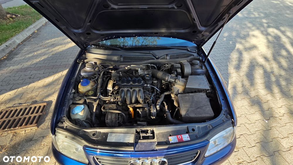 Audi A3 3-drzwiowe 1.6 Ambition - 14