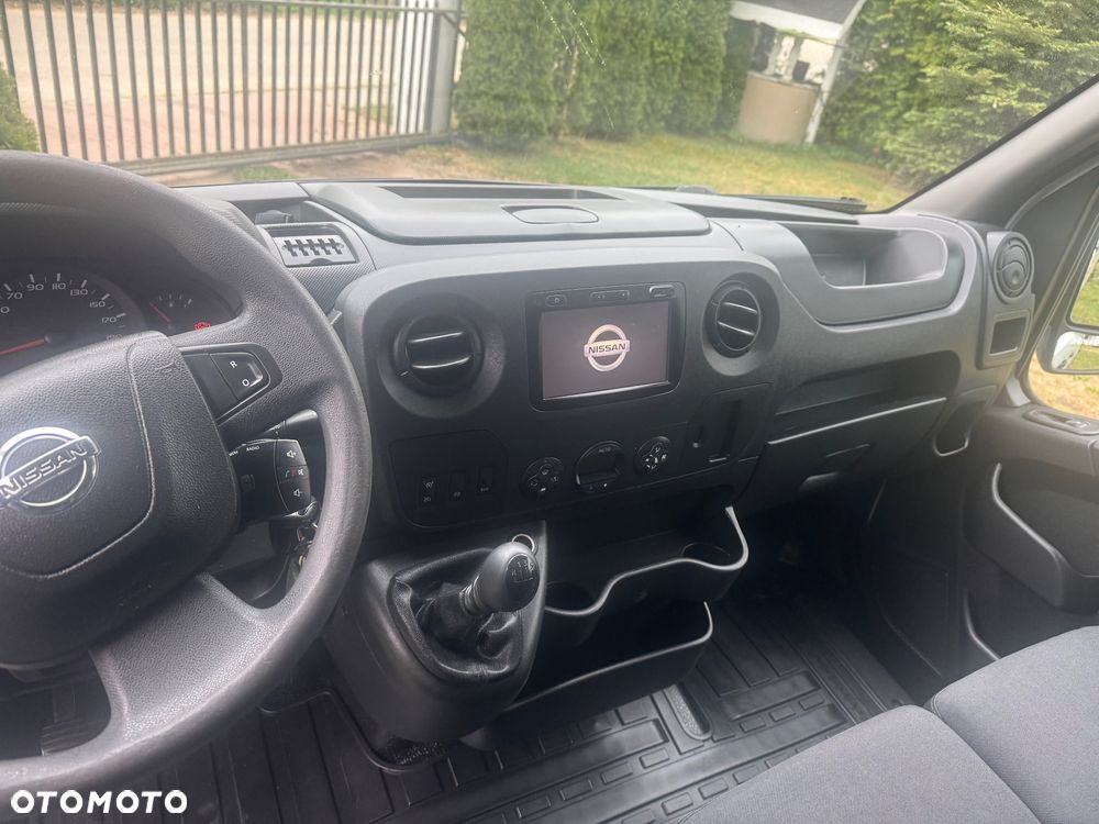 Nissan NV 400 - 10