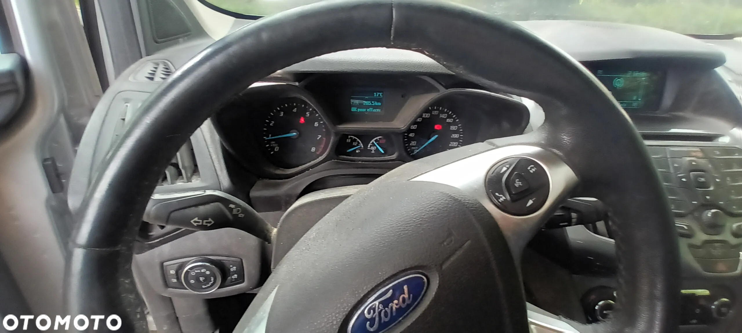 Ford Tourneo Connect Grand - 23
