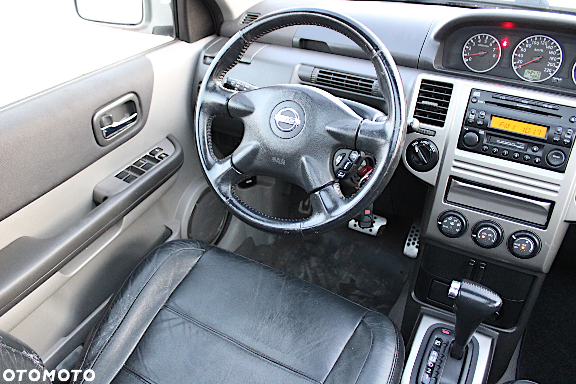 Nissan X-Trail 2.5 4x4 Elegance - 32