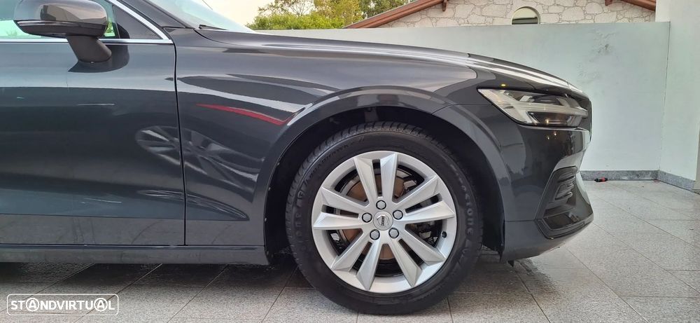 Volvo V60 2.0 D3 Momentum Plus Geartronic - 4