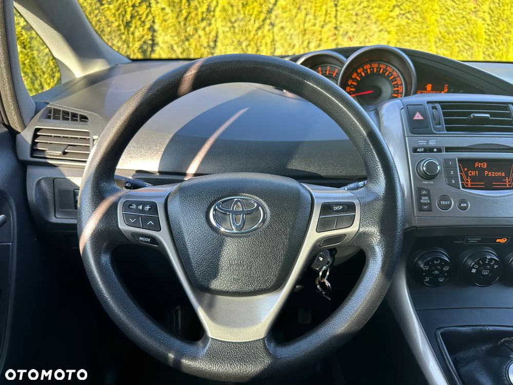 Toyota Verso 2.0 D-4D Luna - 21