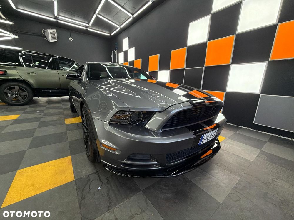 Ford Mustang 3.7 V6 Premium - 29