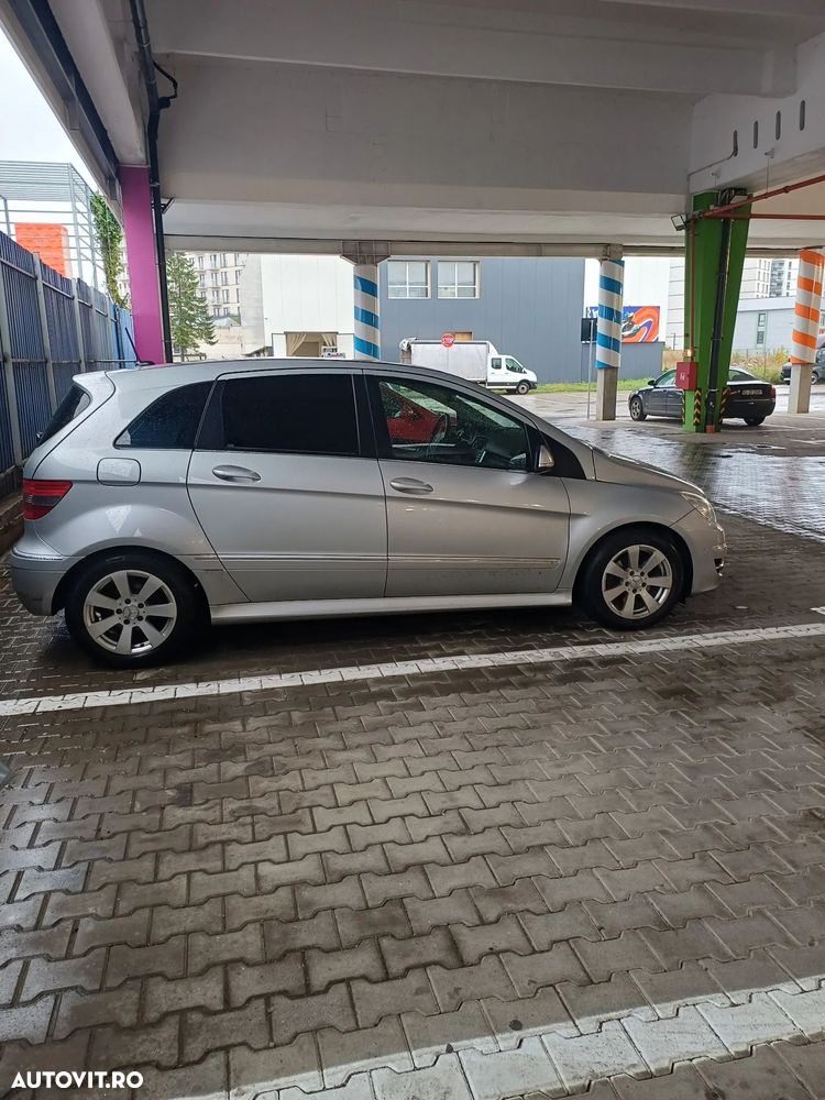 Mercedes-Benz B 200 - 4