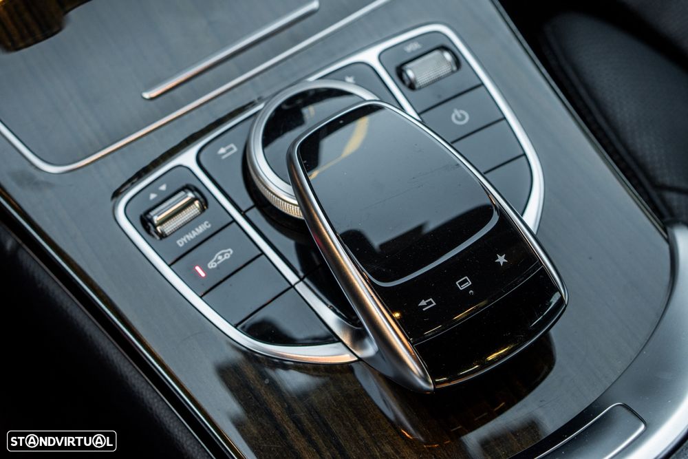 Mercedes-Benz C 300 BlueTEC Hybrid AMG Line - 26