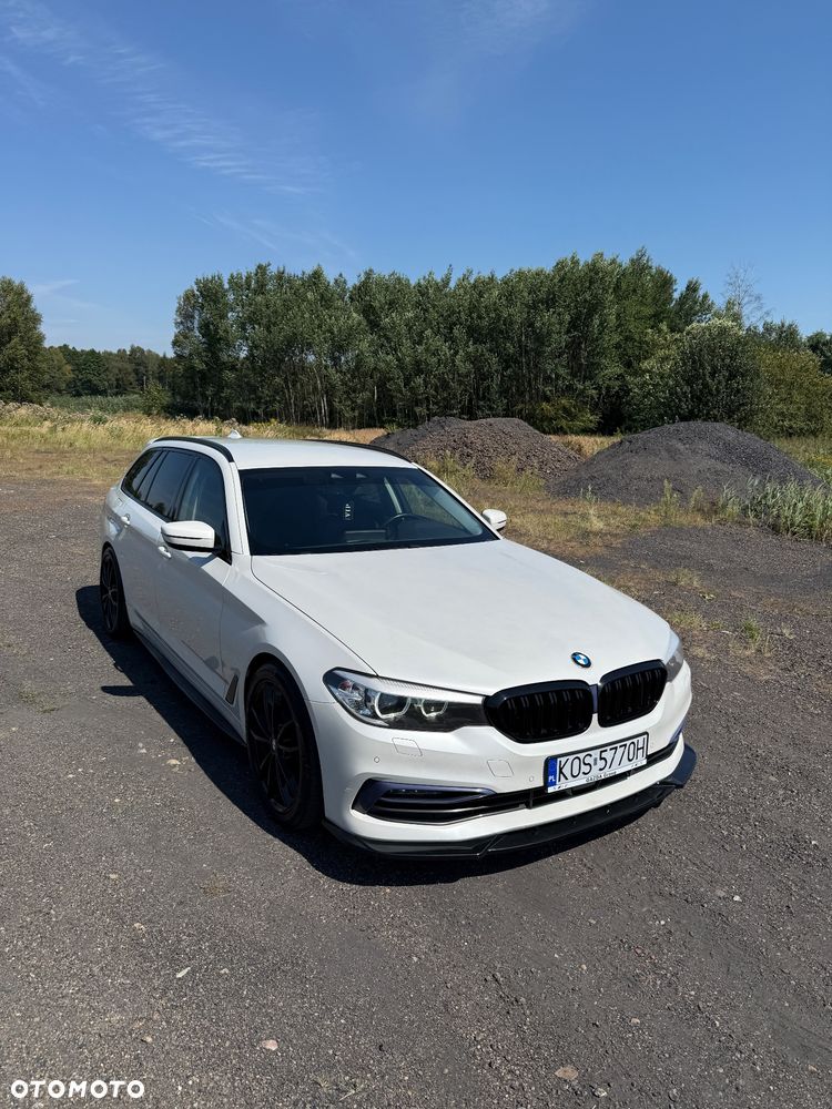 BMW Seria 5 520d Sport Line - 4