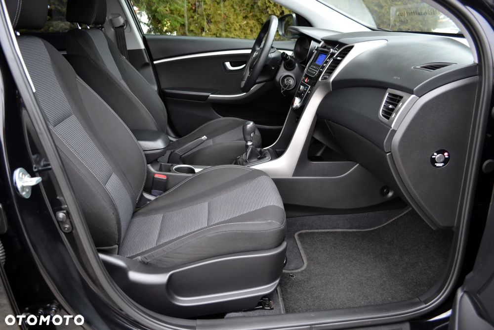 Hyundai i30 - 24