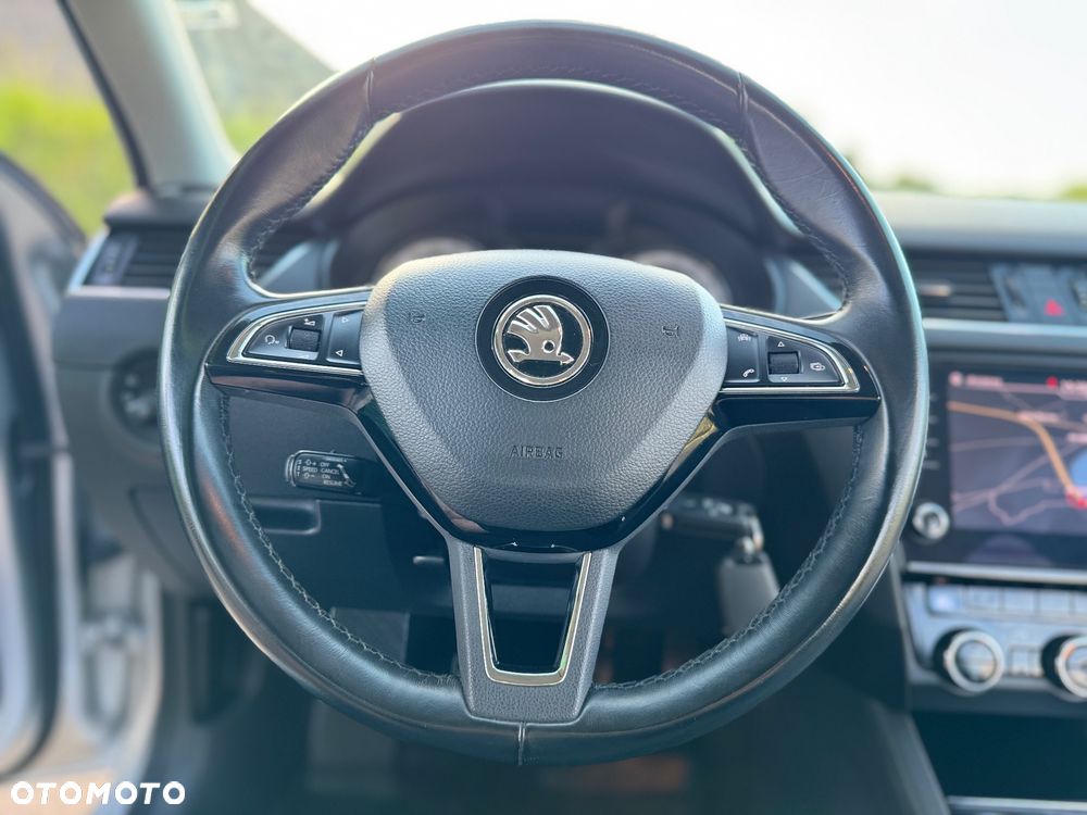 Skoda Octavia 2.0 TDI Premium Edition - 35