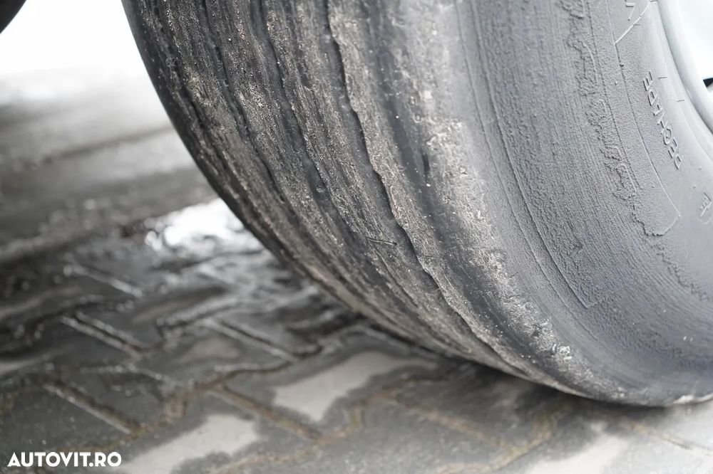 Fruehauf CORTINĂ / STANDARD / LIFT 2.000 kg / PODEA PUTERNICĂ ȘI ȘIMPĂRȚI LATERALE / CONTENIER PENTRU PALEȚI - 23