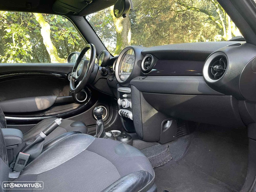MINI 3 Portas Cooper D - 13