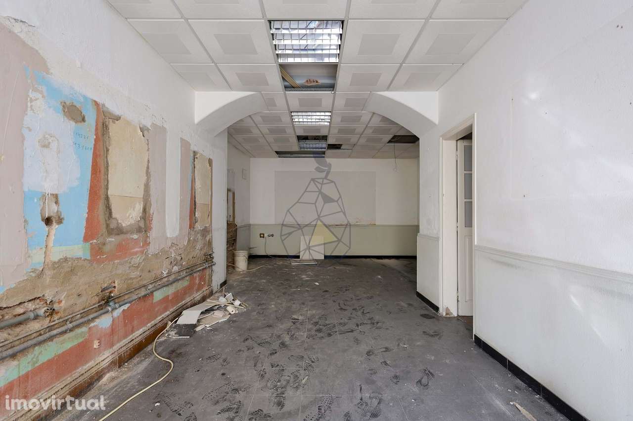 Oportunidade Única com Potencial de Reabilitação e Vista Rio no Centro - Grande imagem: 2/41