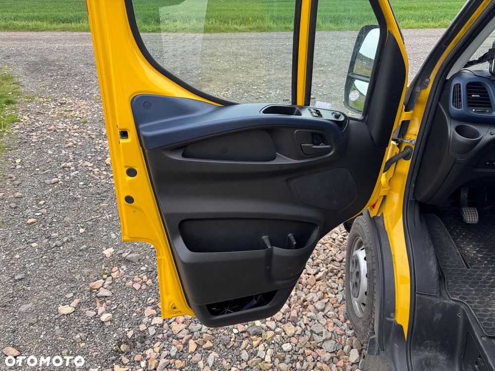 Iveco 35S18 - 17
