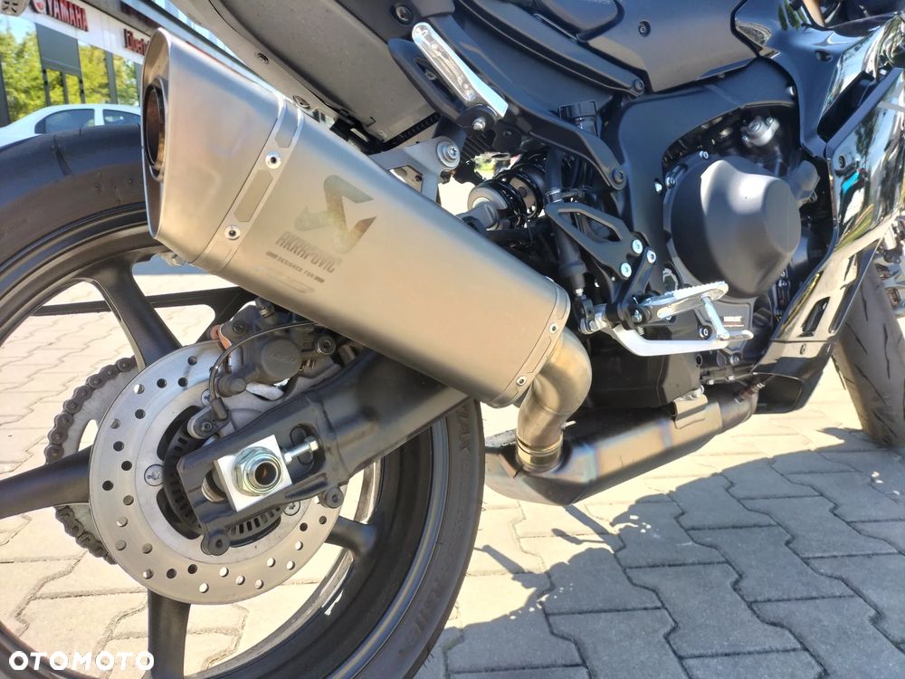 Yamaha R9 - 13