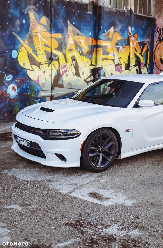 Dodge Charger 6.4 Scat Pack - 25