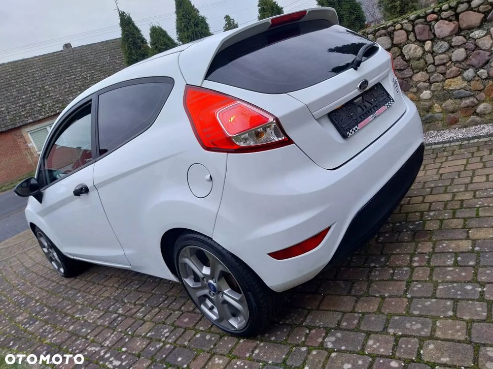 Ford Fiesta - 16