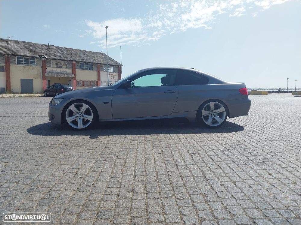 BMW 320 d Coupe Edição M - 16