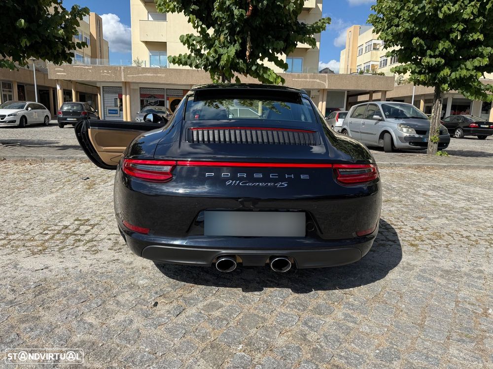 Porsche 911 Série F - 11