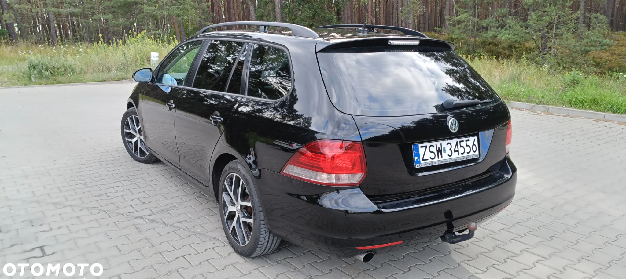 Volkswagen Golf 1.6 TDI DPF Comfortline - 8