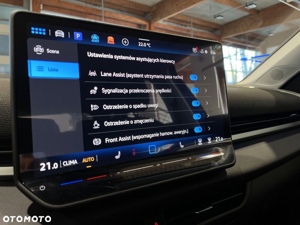 Volkswagen T-Roc - 21