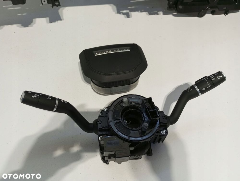 Konsola pulpit deska RANGE ROVER SPORT HEAD UP - 7