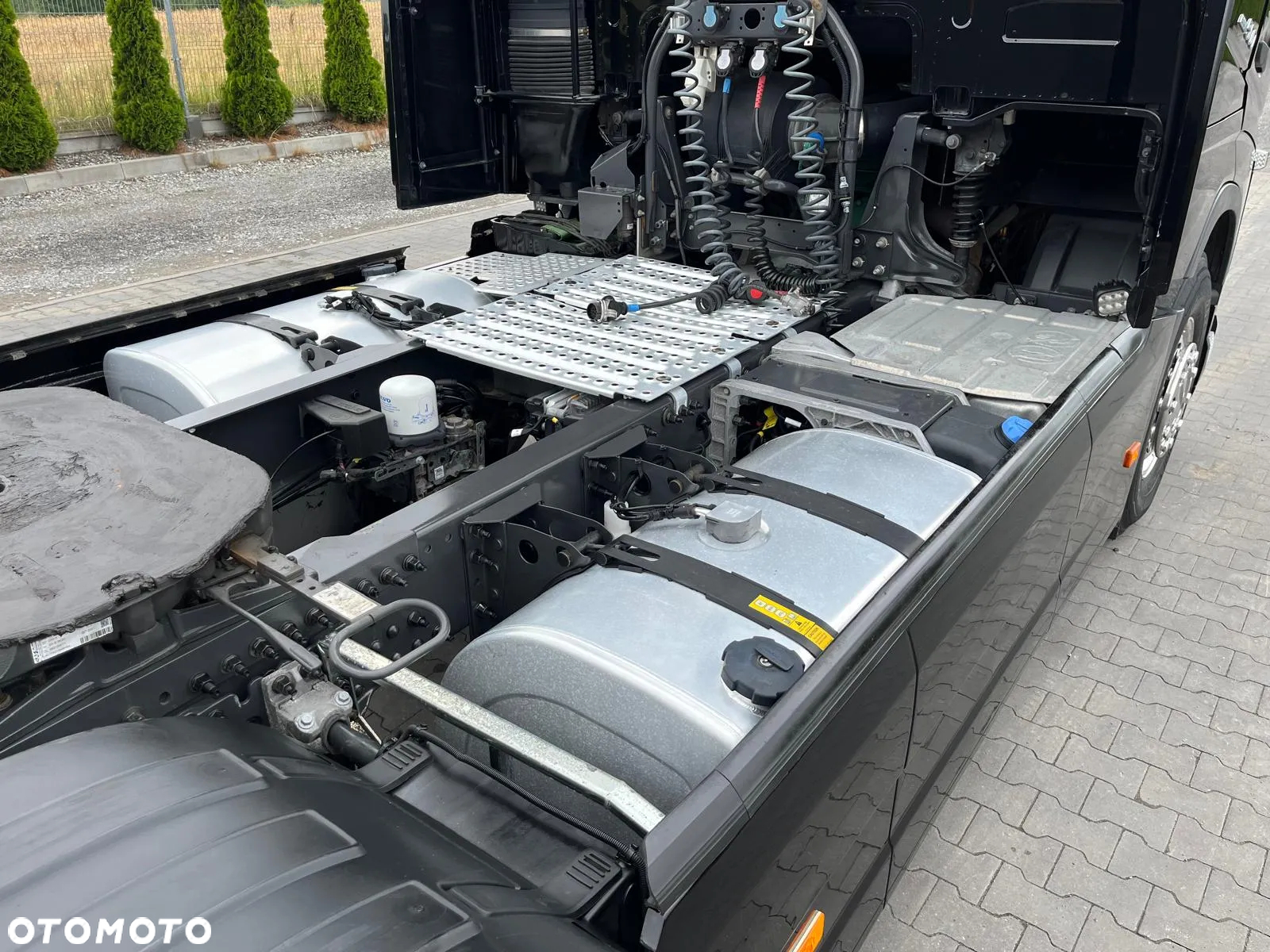 Volvo FH500 / 2021 / NISKI PRZEB / LEKKI 7000 kg / SPROWADZONY Z NIEMIEC - 15