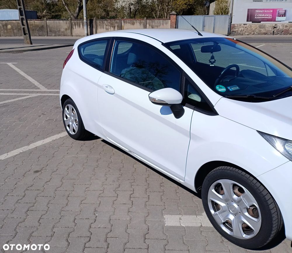 Ford Fiesta - 9