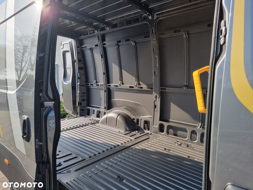 Iveco Daily 35S16 - 6