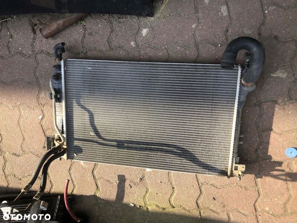 OPEL Vectra C SIGNUM CHŁODNICA WODY AUTOMAT 2.2 - 1