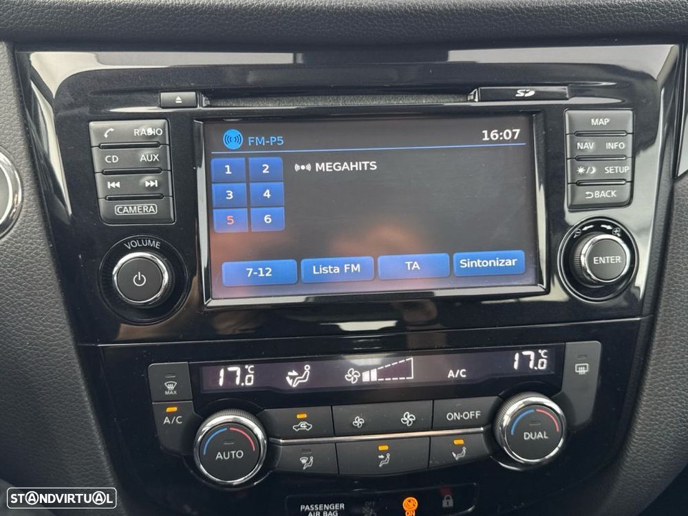 Nissan Qashqai 1.5 dCi N-Connecta - 16