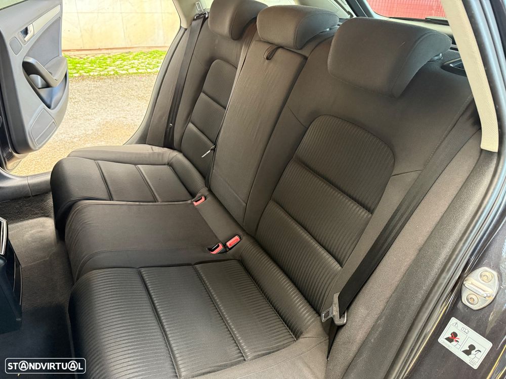 Audi A4 Avant 2.0 TDI DPF Ambiente - 7