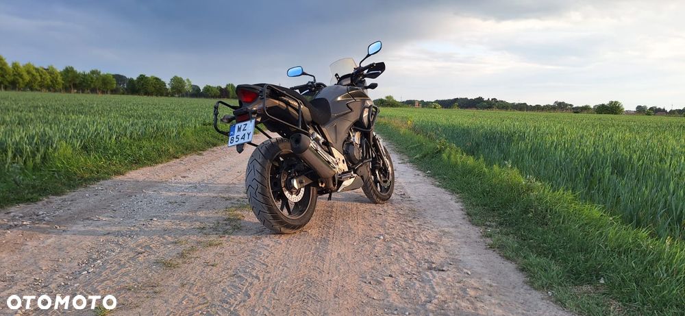 Honda CB - 12