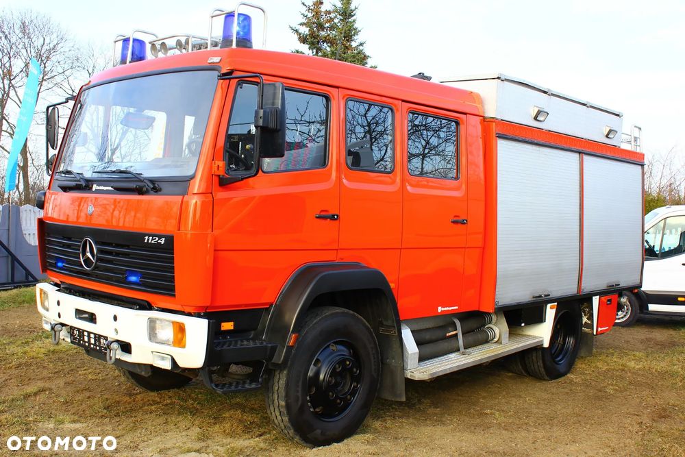 Mercedes-Benz 1124AF Samochód Specjalny -Pożarniczy  napęd 4x4 Mały Przebieg 32 tyś km  Stan Perfekt - 1