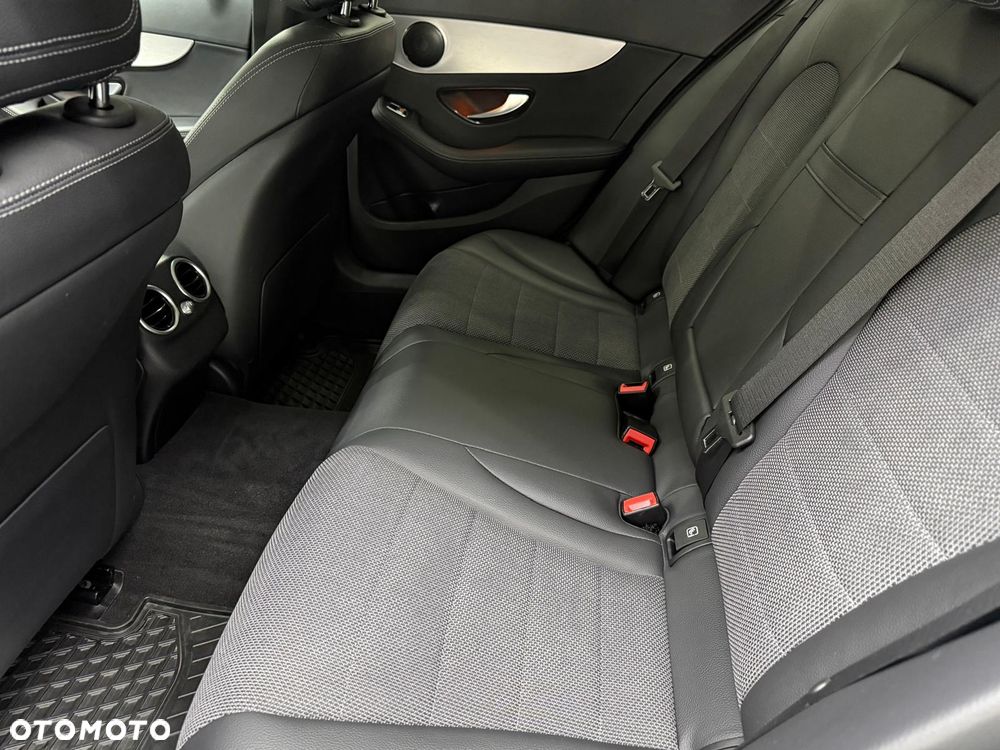 Mercedes-Benz Klasa C - 26