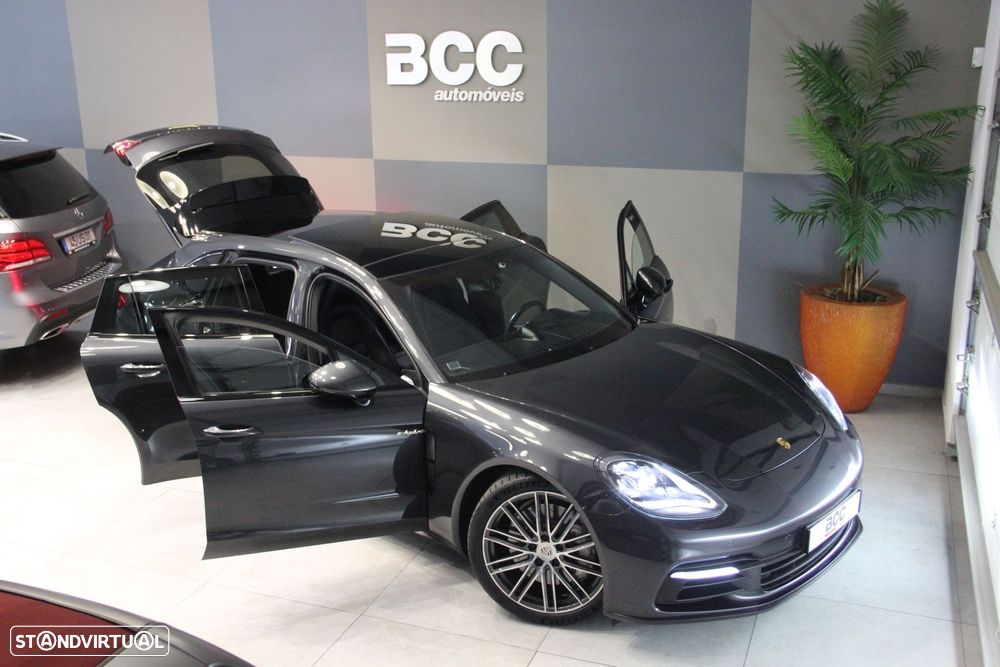 Porsche Panamera Sport Turismo 4 E-Hybrid Platinum Edition - 24