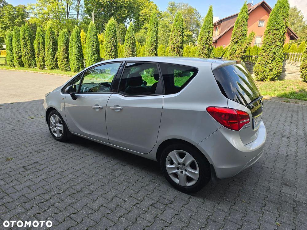 Opel Meriva 1.4 T Cosmo S&S - 11