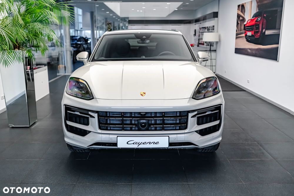 Porsche Cayenne Standard - 4