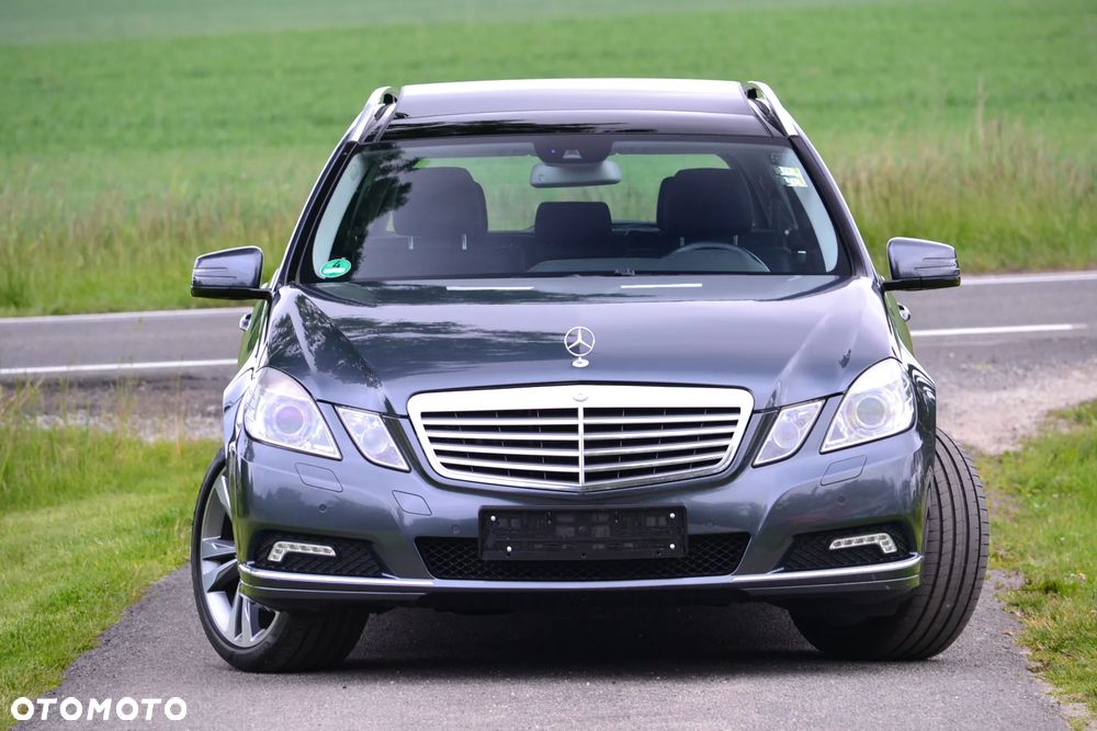 Mercedes-Benz Klasa E 350 CDI DPF BlueEFFICIENCY 7G-TRONIC Elegance - 2