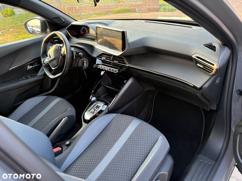 Peugeot 2008 - 13