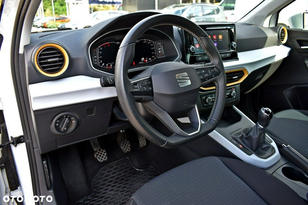Seat Arona 1.0 TSI Full LED S&S - 10