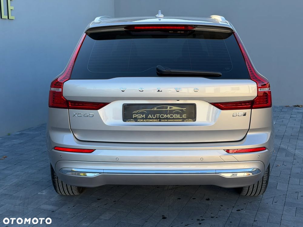 Volvo XC 60 B5 B AWD Plus Bright - 10