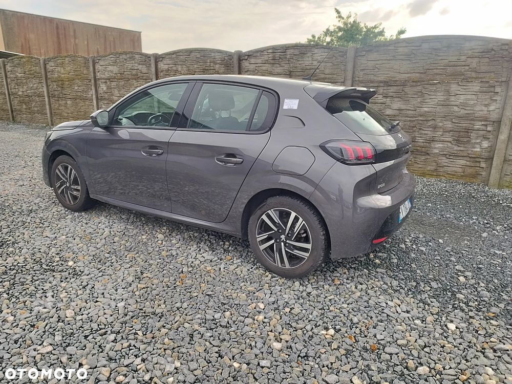 Peugeot 208 PureTech 100 EAT8 Allure - 3