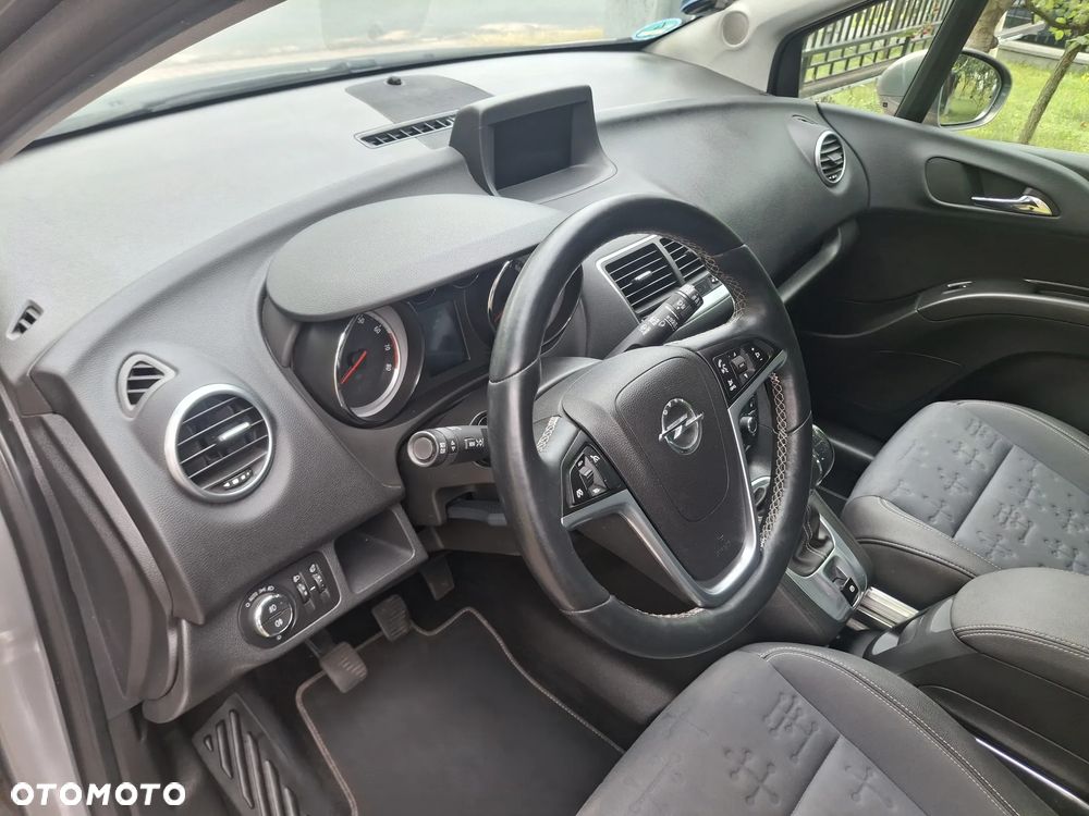 Opel Meriva 1.4 T Cosmo - 14