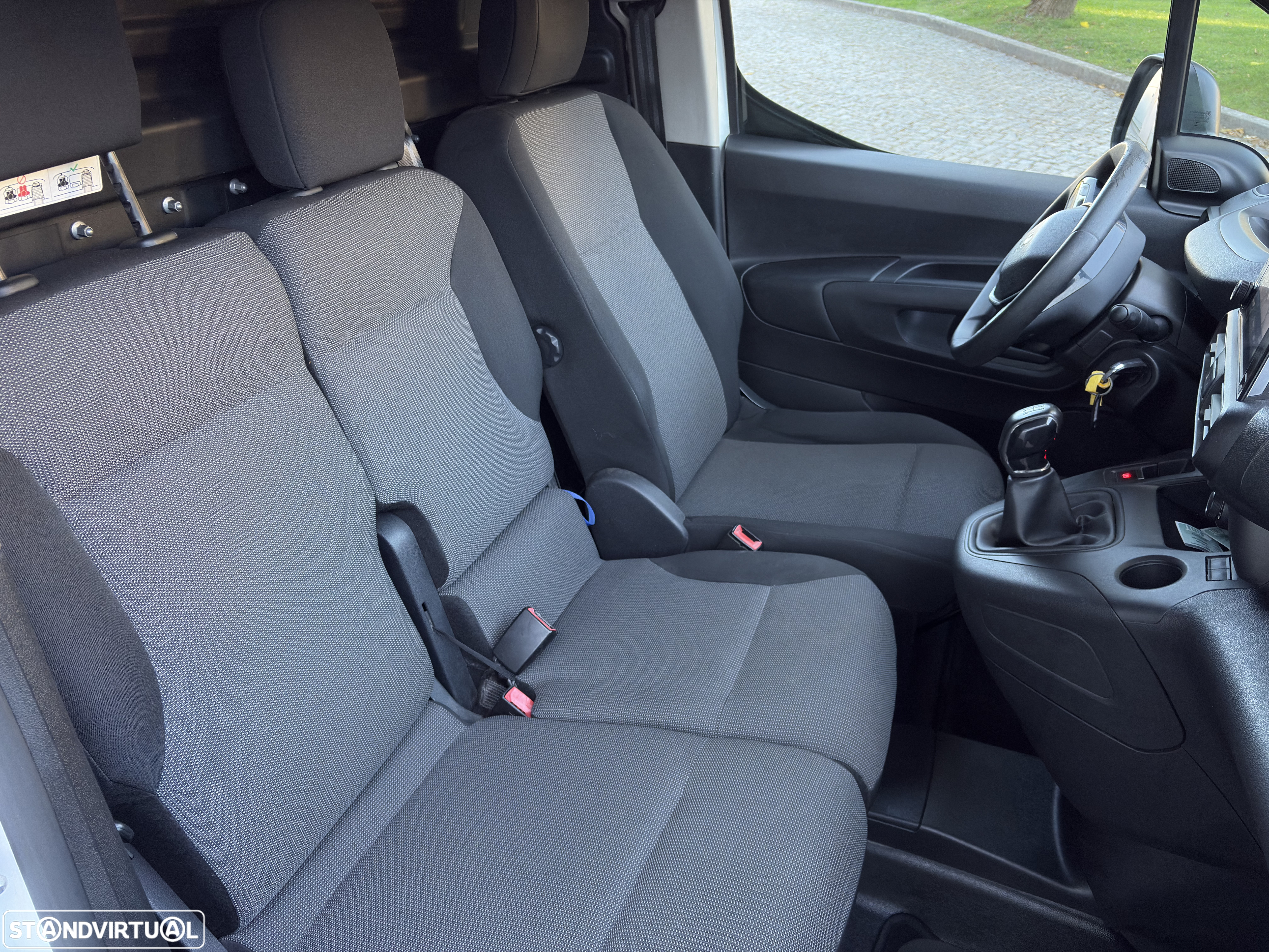 Peugeot Partner 1.5 BlueHDI L2 Longa - 12