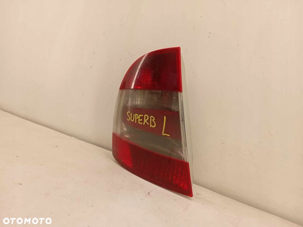 LAMPA LEWA TYŁ TYLNA SKODA SUPERB I 06-08 - 3