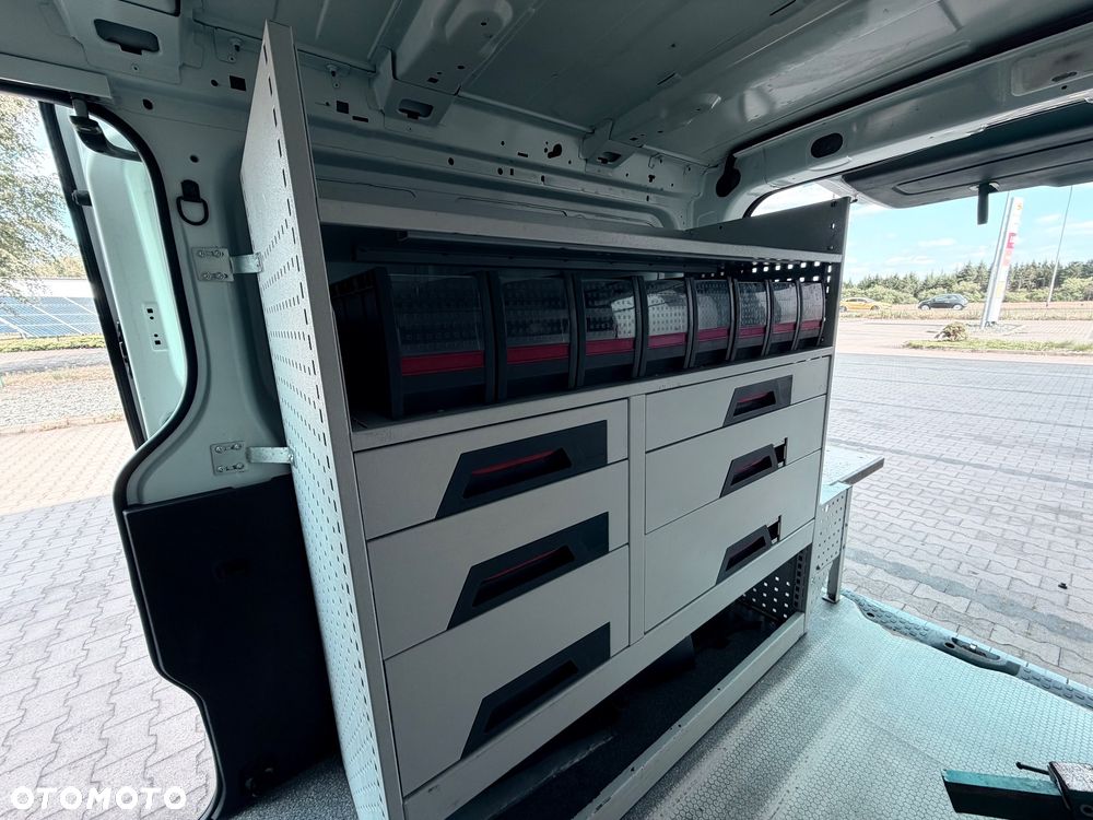 Nissan NV300 - 37