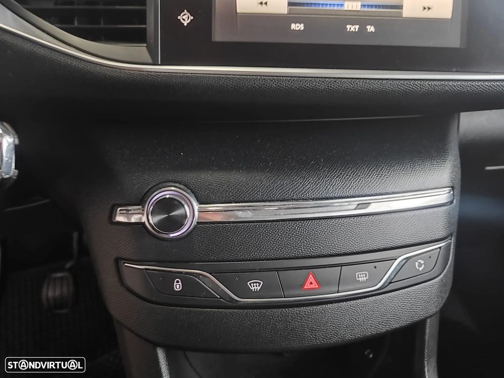 Peugeot 308 1.6 e-HDi Active CVM6 - 33