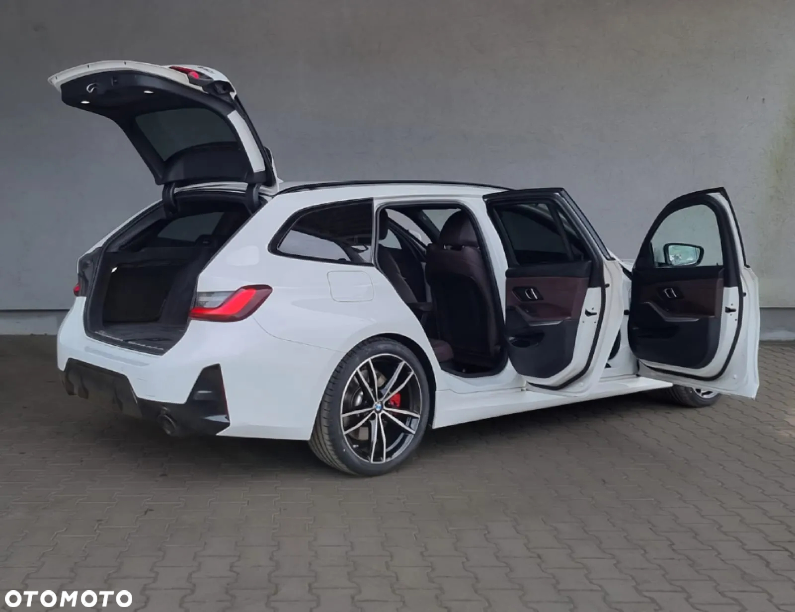 BMW Seria 3 320i M Sport - 12