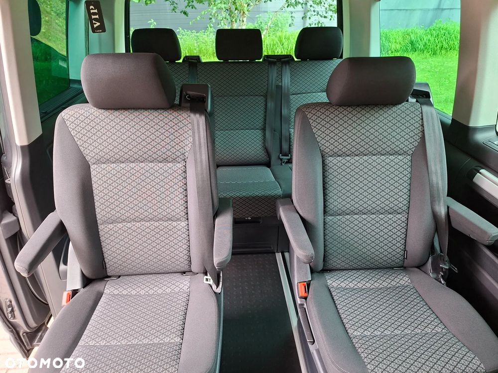 Volkswagen Multivan 2.0 TDI L1 Trendline DSG - 11