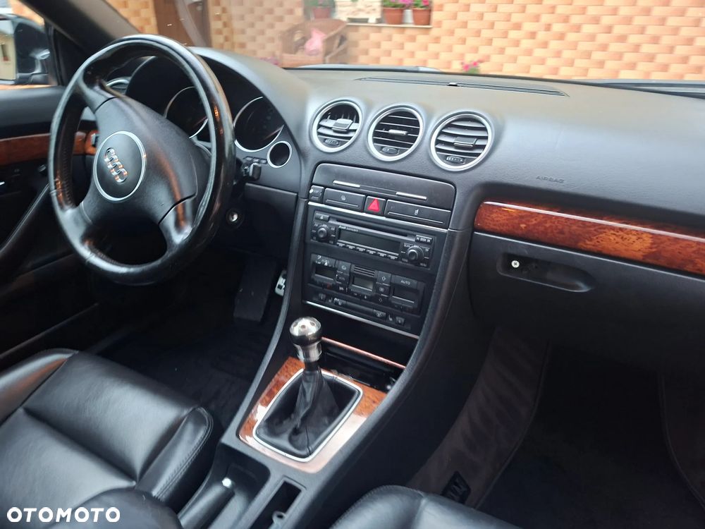 Audi A4 Cabrio 2.4 - 15